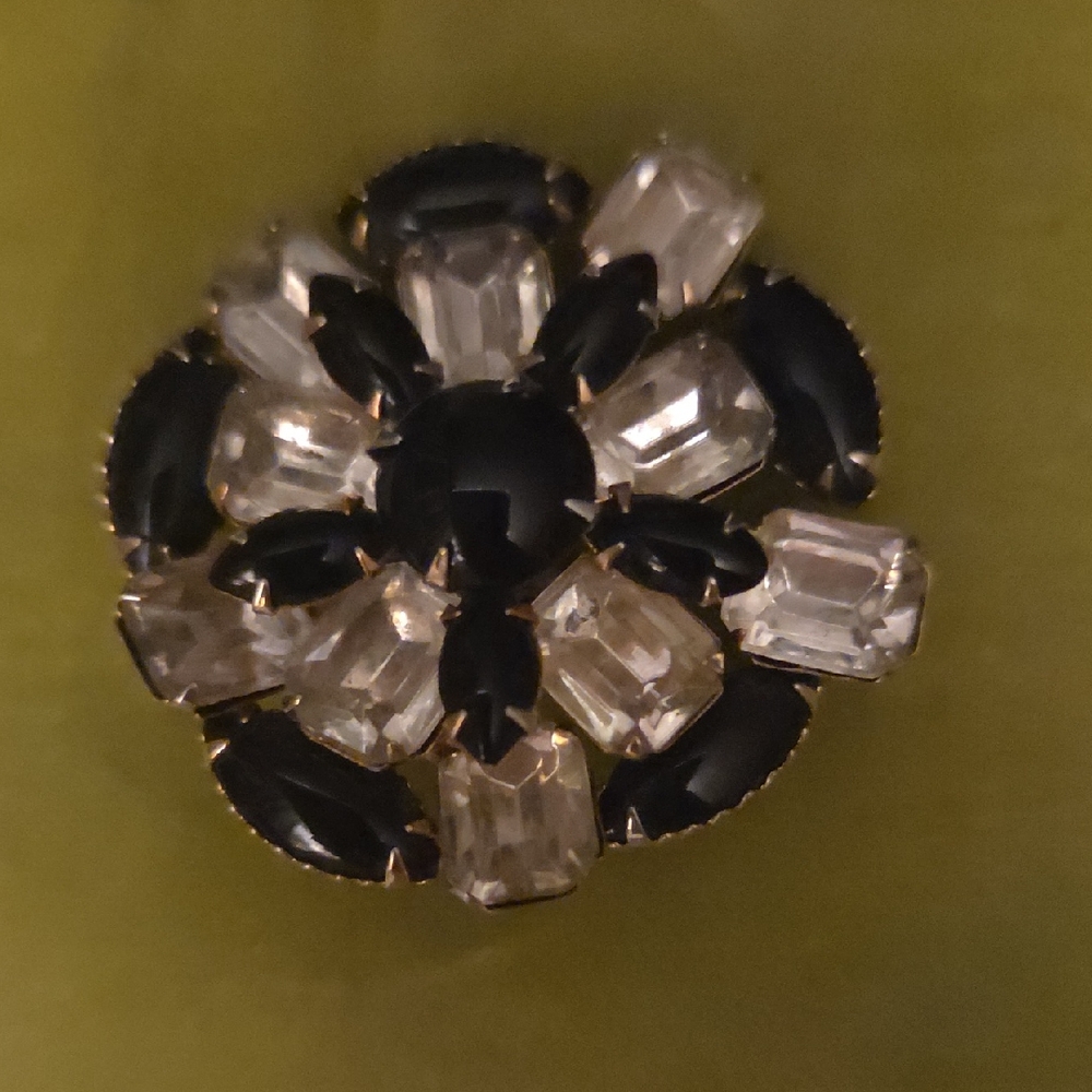 Chic Black and Silver Women's Brooch Atomic Vintage Rhinestone
